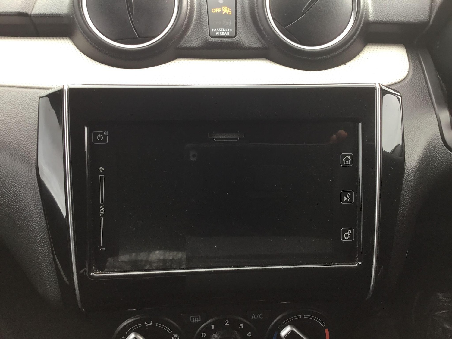 Used Suzuki Swift 2018 for sale - 77710051: Photo 22