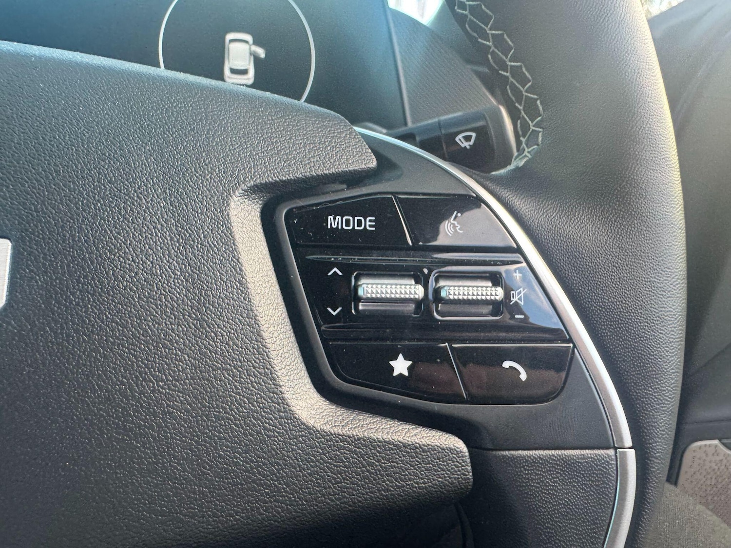 Used Kia EV6 2024 for sale - 76360329: Photo 12