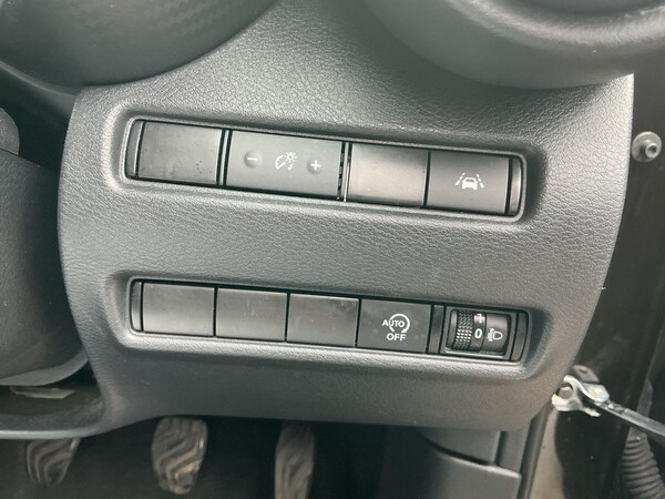 Used Nissan Juke 2023 for sale - 76167439: Photo 31