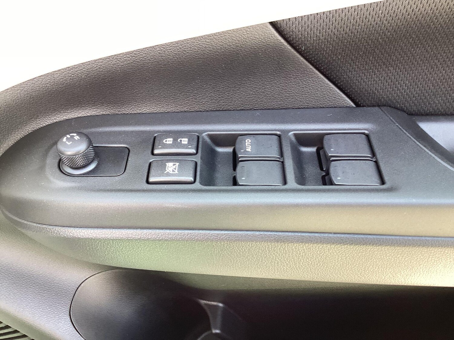 Used Suzuki Swift for sale - 77898518: Photo 25