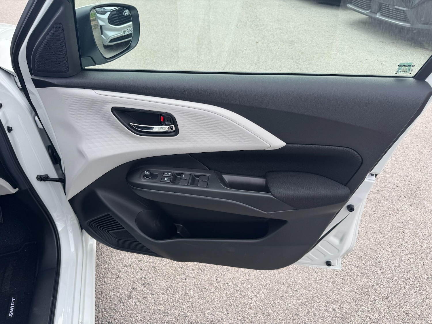 Used Suzuki Swift 2025 for sale - 76336793: Photo 11