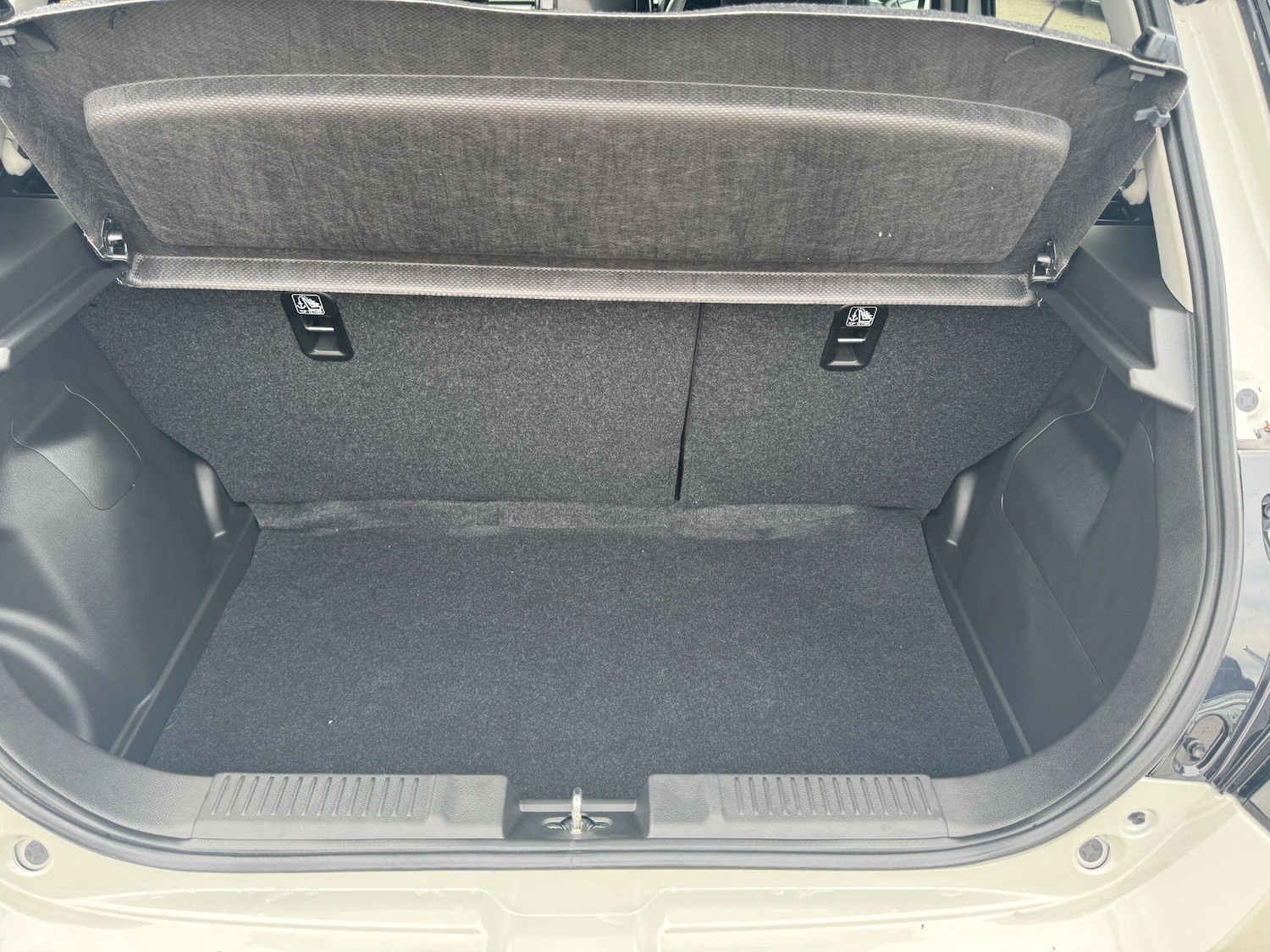 Used Suzuki Swift 2025 for sale - 76336793: Photo 38