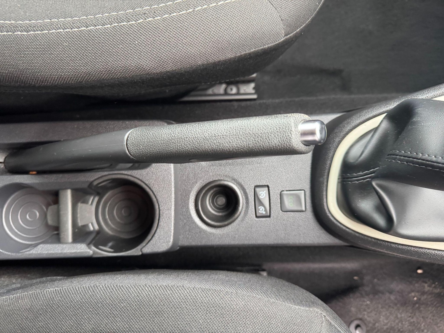 Used Renault Captur 2018 for sale - 76688605: Photo 13