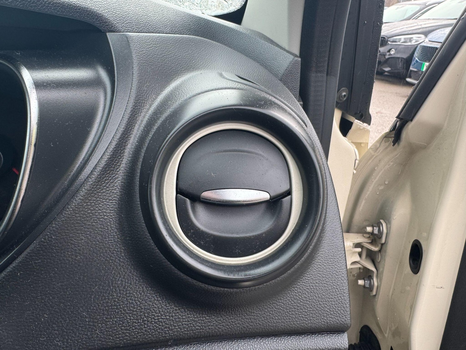 Used Renault Captur 2018 for sale - 76688605: Photo 24