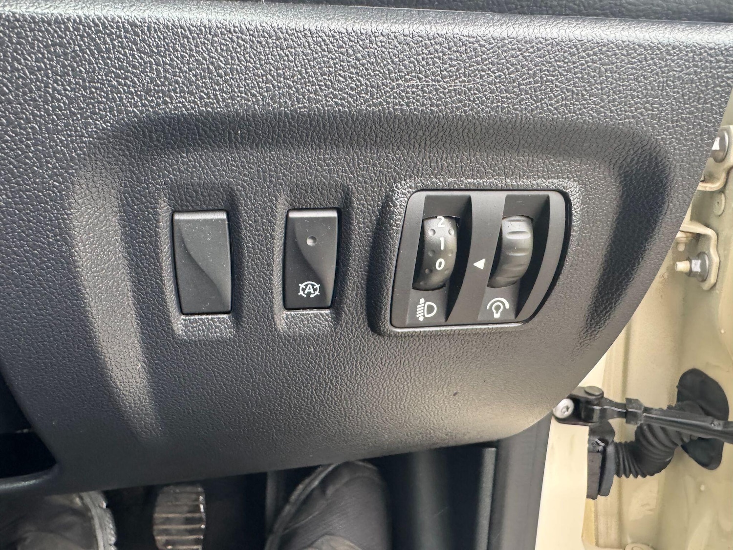 Used Renault Captur 2018 for sale - 76688605: Photo 25