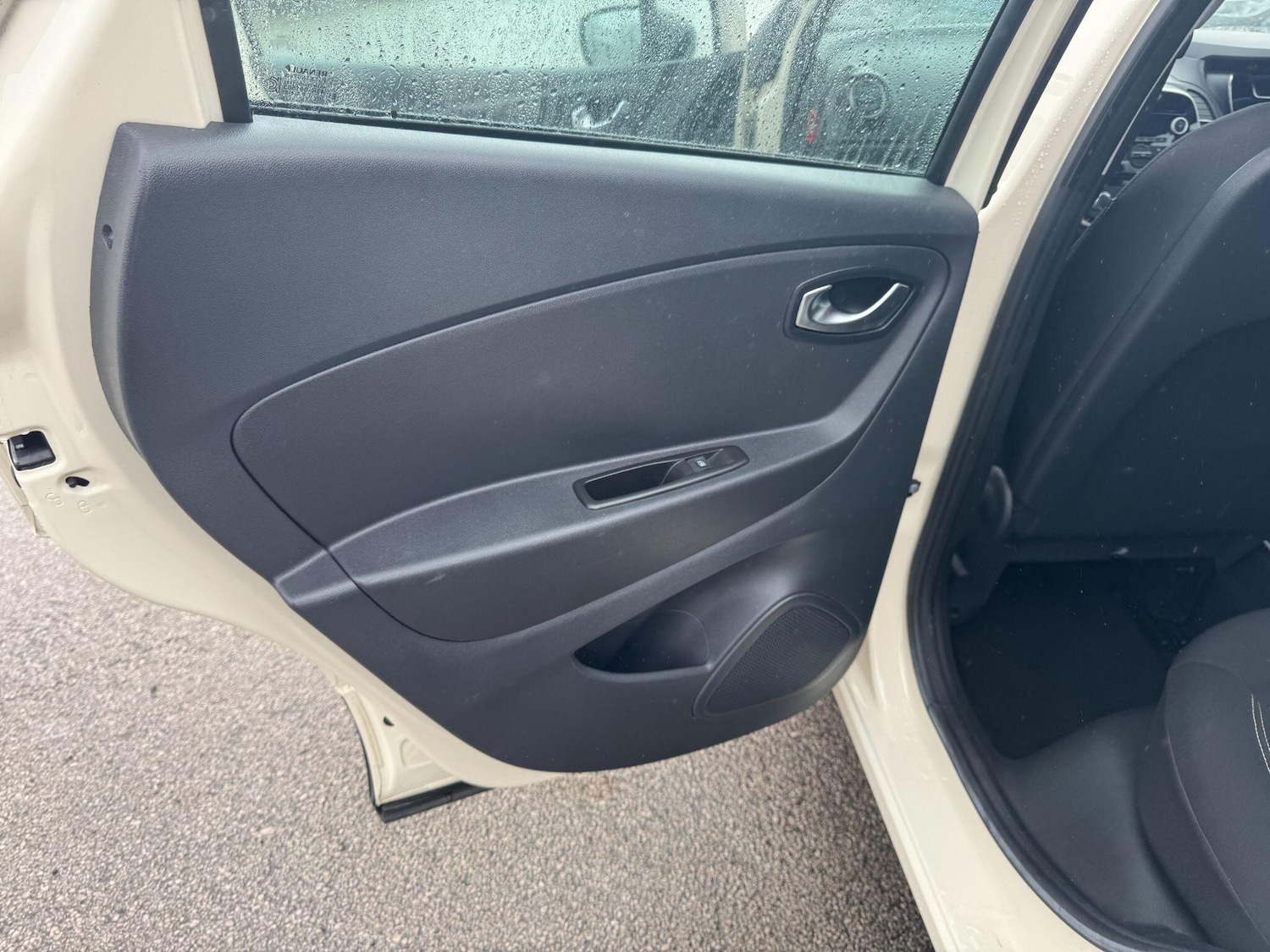 Used Renault Captur 2018 for sale - 76688605: Photo 35