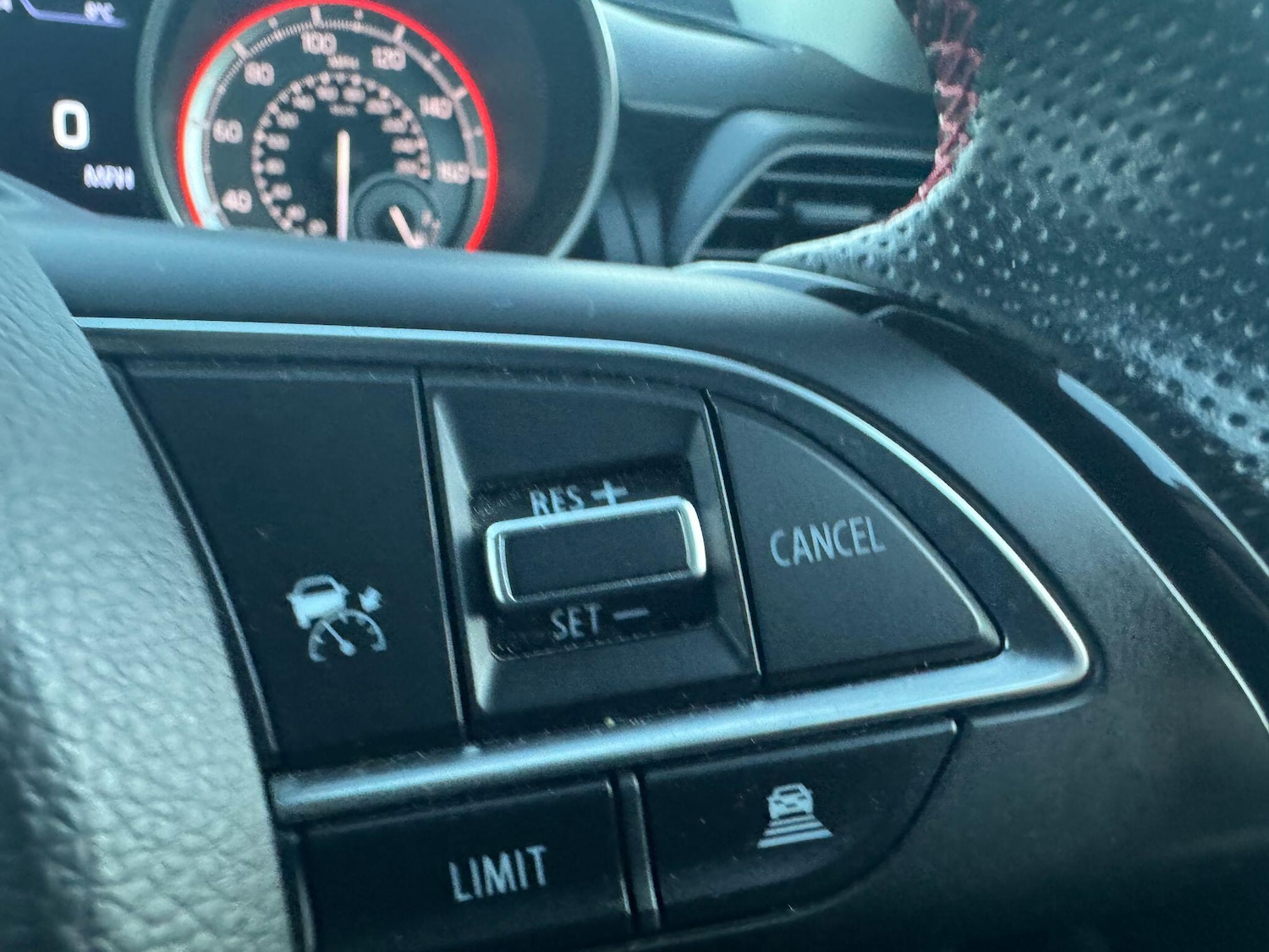 Used Suzuki Swift 2021 for sale - 77143741: Photo 26