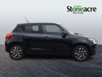 Used Suzuki Swift 2021 for sale - 74895265: Photo