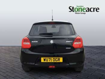 Used Suzuki Swift 2021 for sale - 74895265: Photo