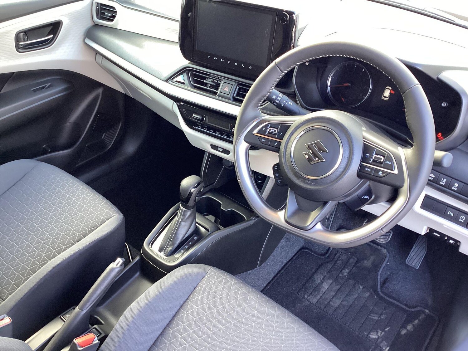 Used Suzuki Swift 2025 for sale - 76251110: Photo 17
