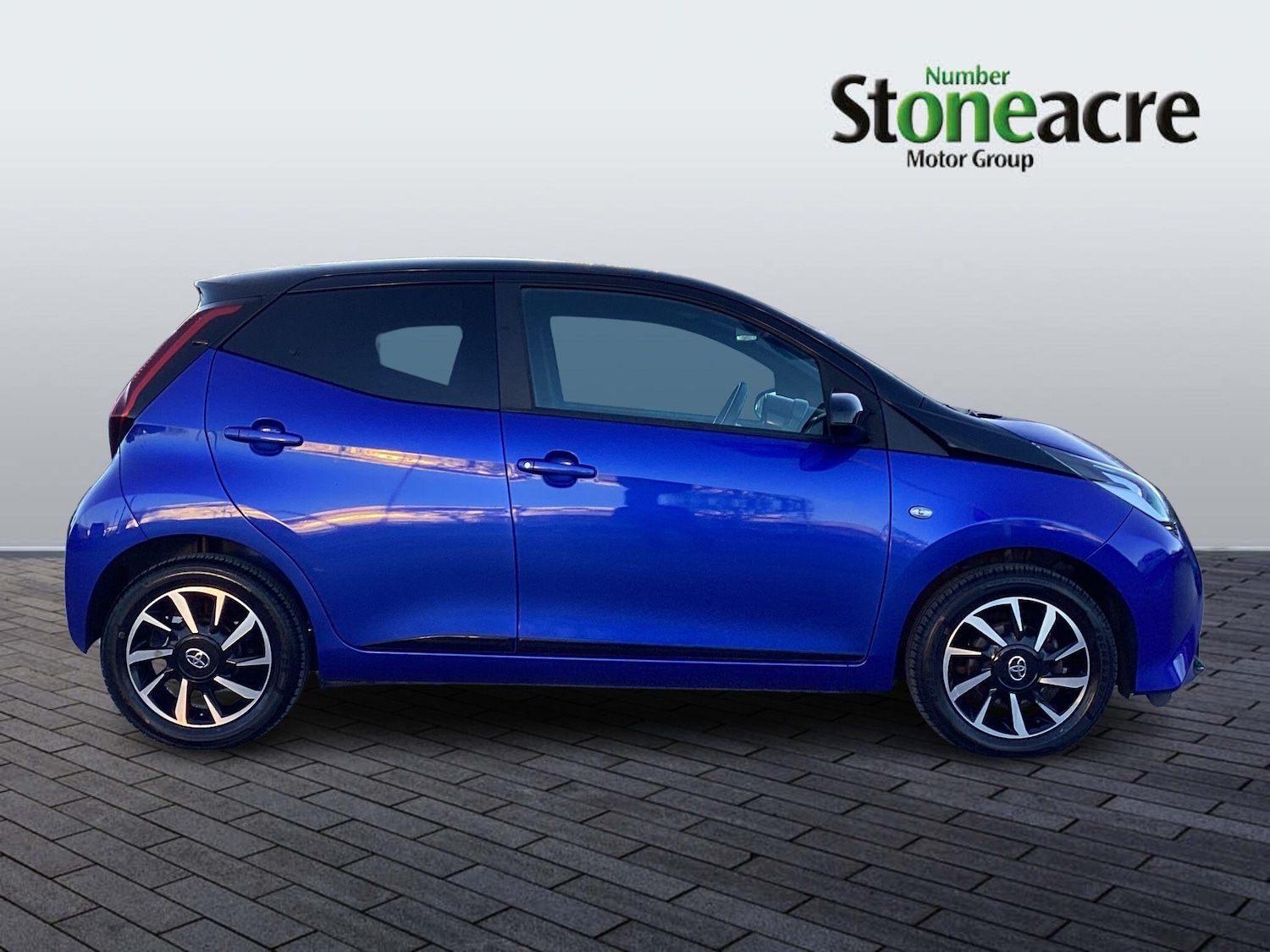 Used Toyota AYGO 2021 for sale - 77215101: Photo 2