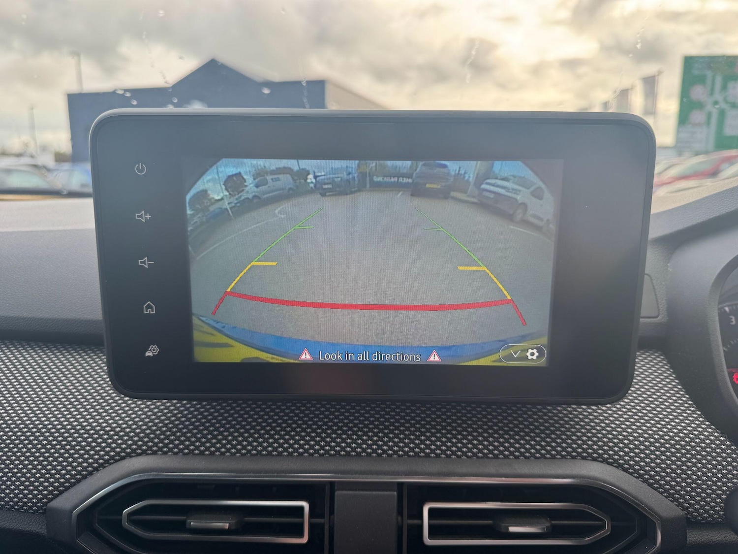 Used Dacia Sandero 2023 for sale - 76389158: Photo 23