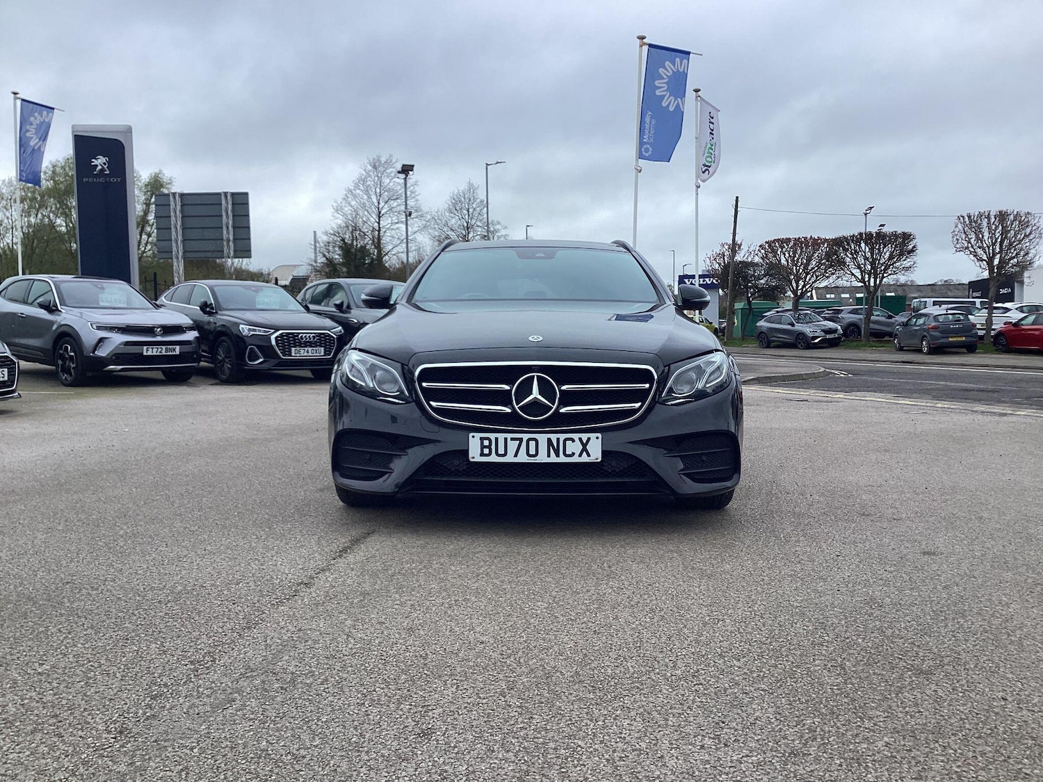 Used Mercedes-Benz E Class 2020 for sale - 78147967: Photo 8