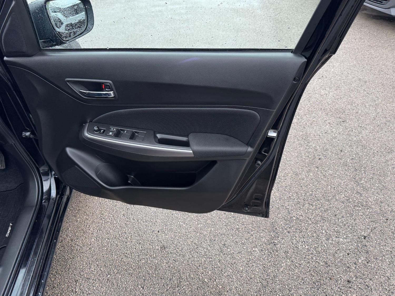 Used Suzuki Swift 2021 for sale - 76667273: Photo 12