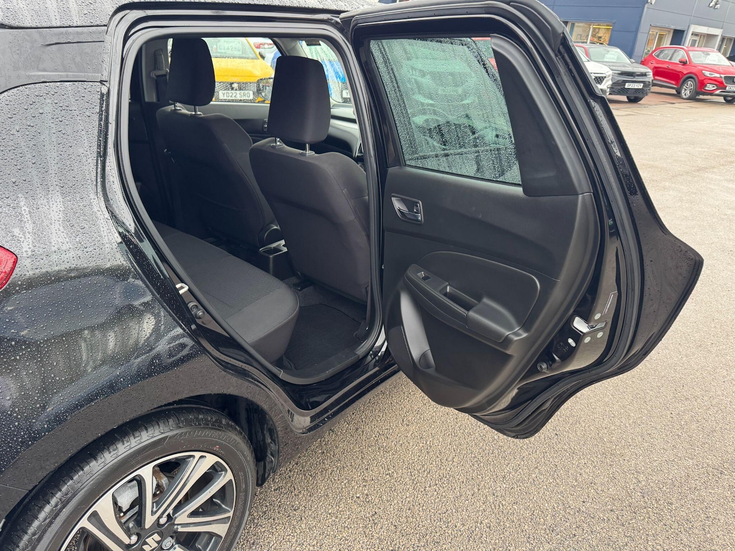 Used Suzuki Swift 2021 for sale - 76667273: Photo 36