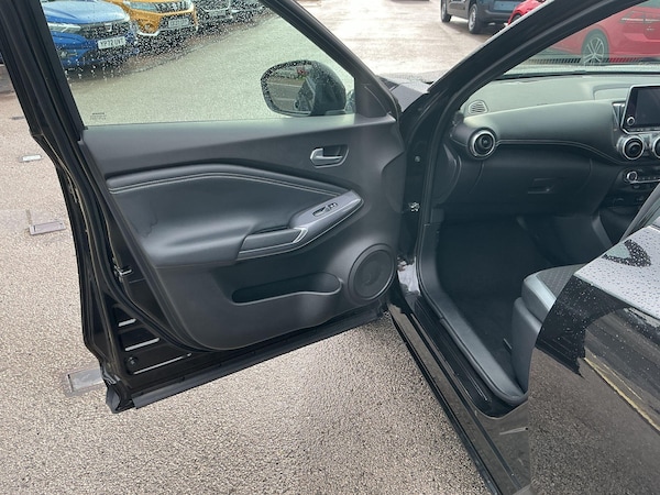 Used Nissan Juke 2023 for sale - 76327365: Photo 42