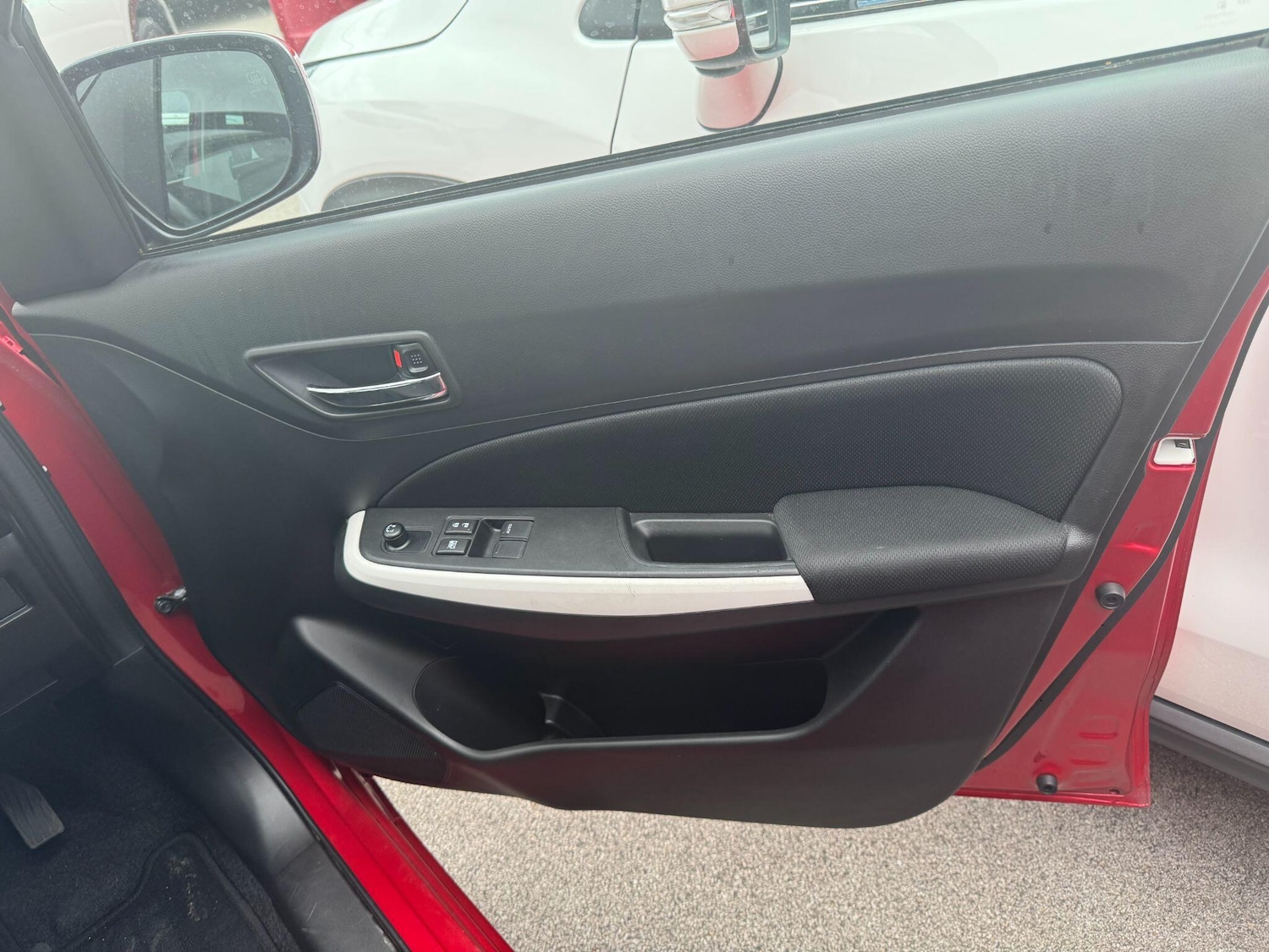 Used Suzuki Swift 2023 for sale - 76398016: Photo 10