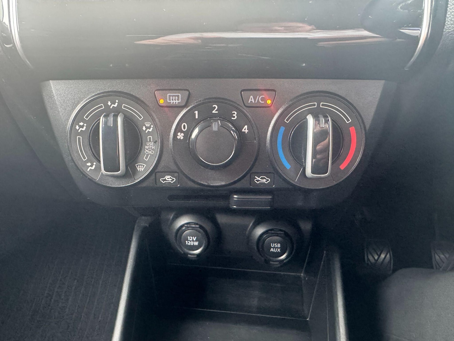 Used Suzuki Swift 2023 for sale - 76398016: Photo 18