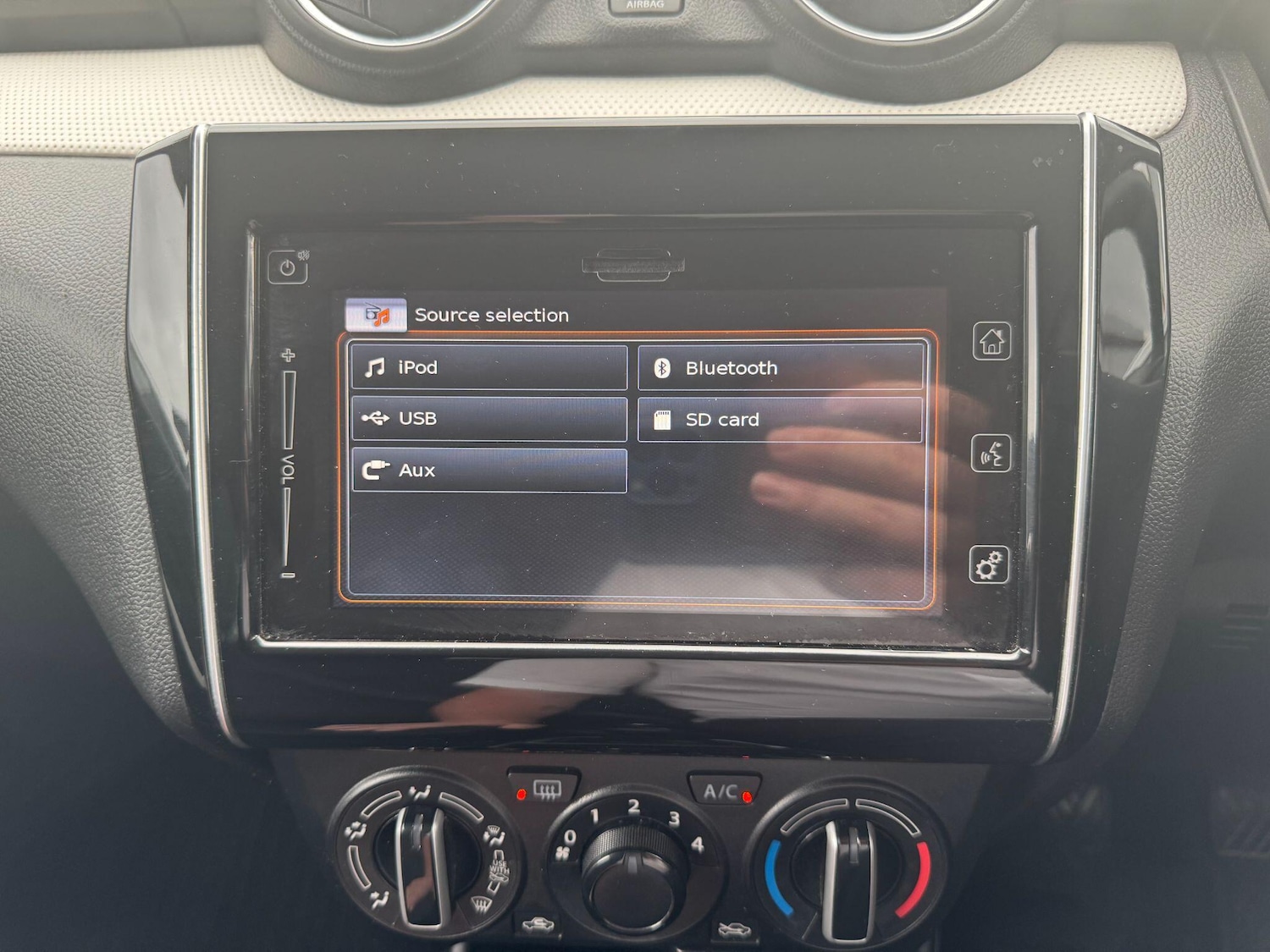 Used Suzuki Swift 2023 for sale - 76398016: Photo 20