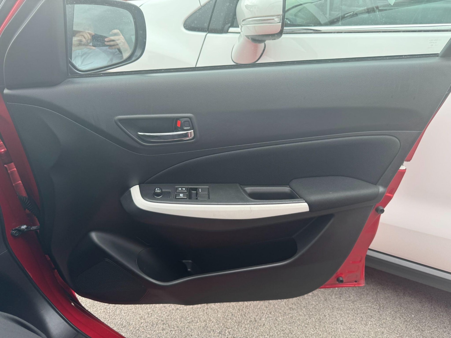 Used Suzuki Swift 2023 for sale - 76398016: Photo 28