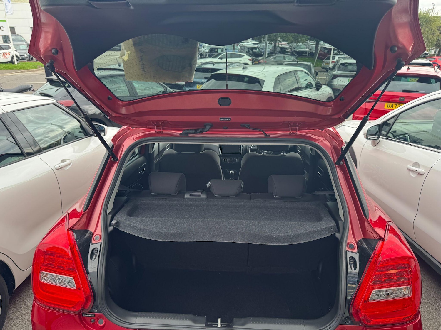 Used Suzuki Swift 2023 for sale - 76398016: Photo 35