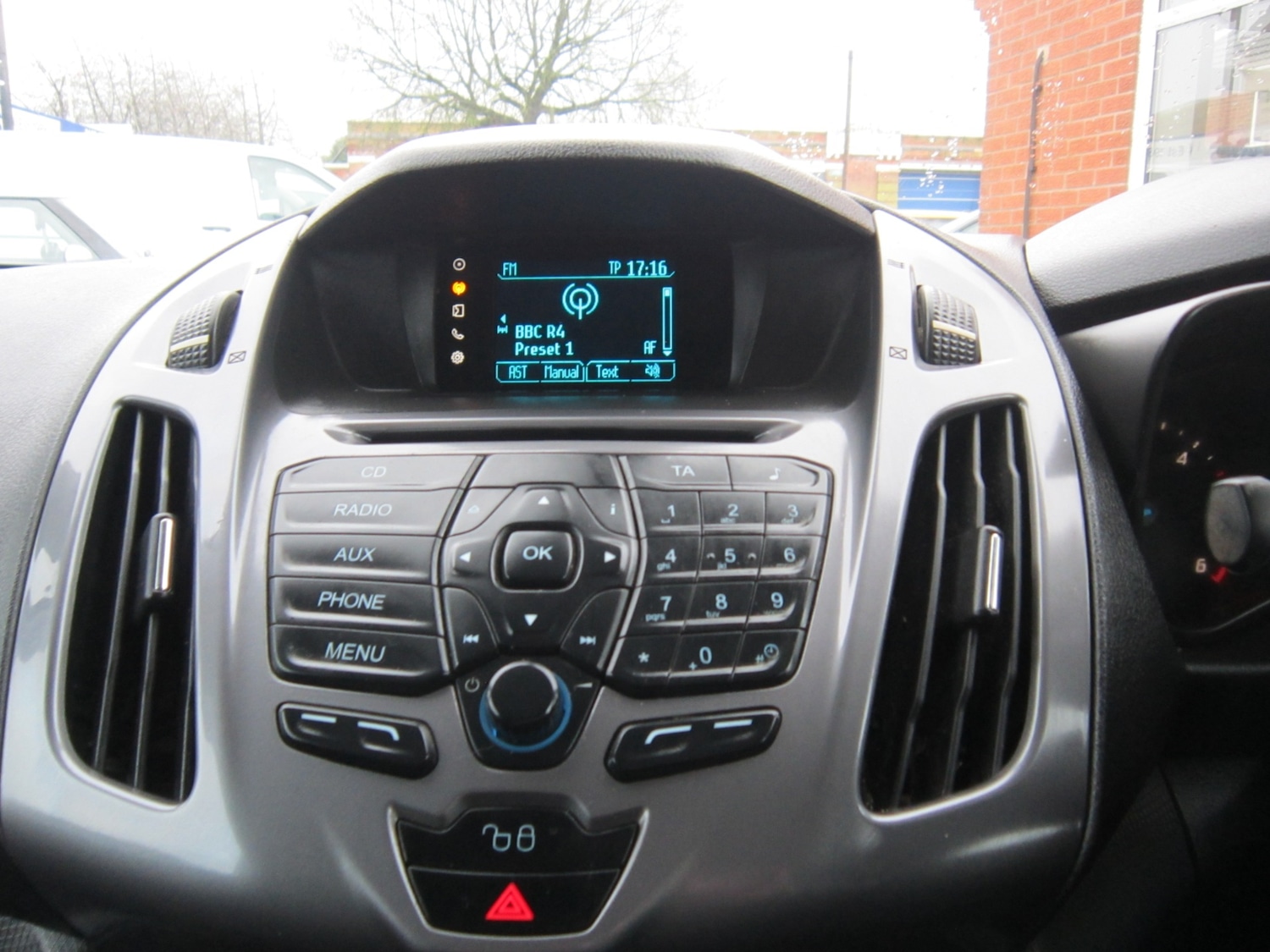 Used Ford Transit Connect 2015 for sale - 77247664: Photo 21