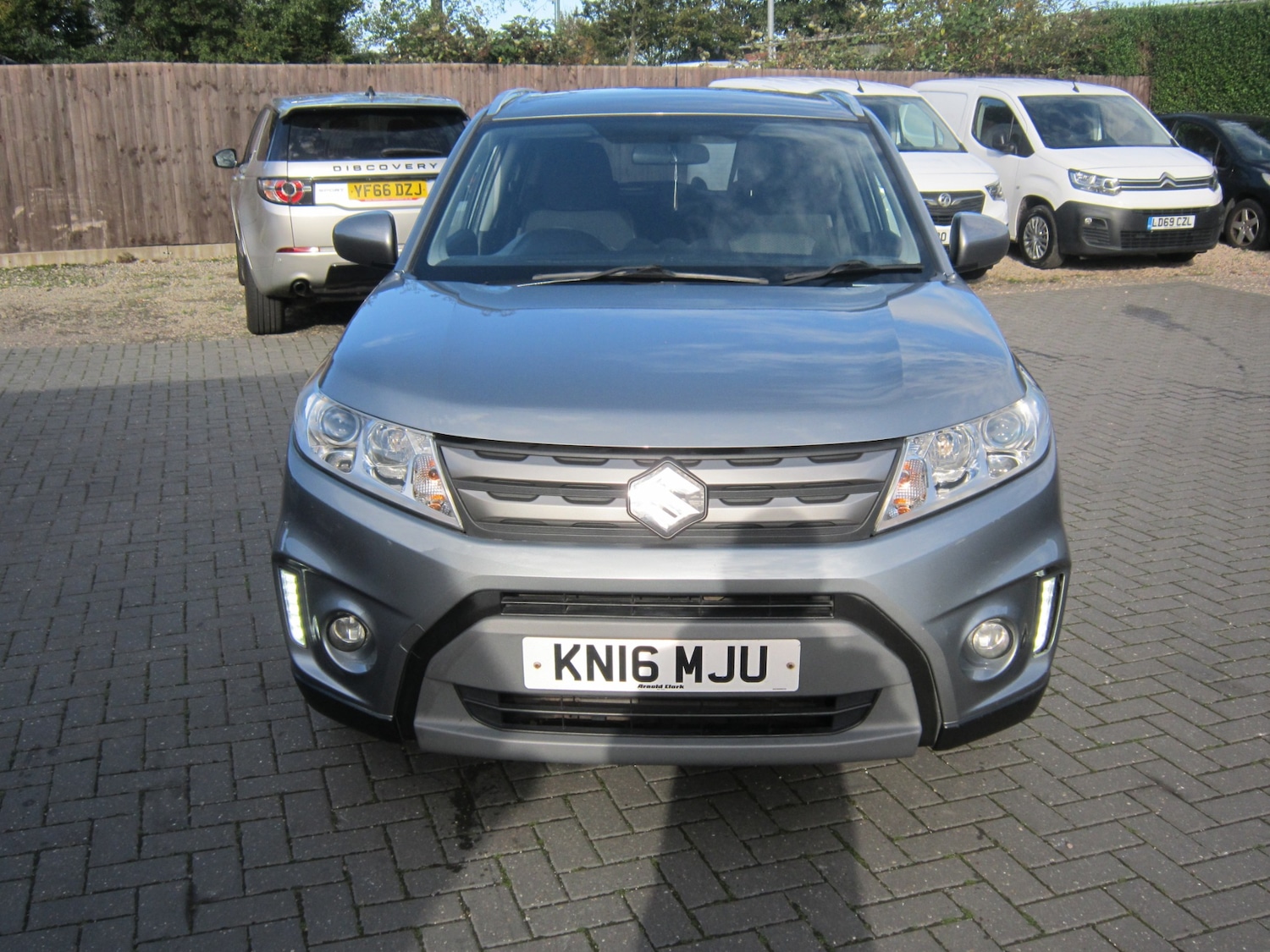 Used Suzuki Vitara 2016 for sale - 76183751: Photo 2