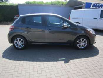Used Peugeot 208 2015 for sale - 75095382: Photo