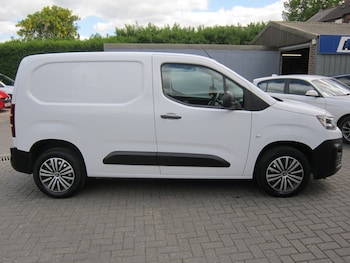 Used Citroen Berlingo 2023 for sale - 78594392: Photo