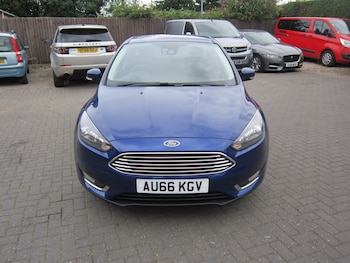 Used Ford Focus 2017 for sale - 79044954: Photo