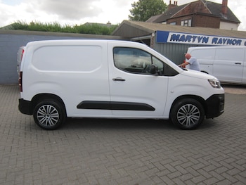 Used Citroen Berlingo 2021 for sale - 75283099: Photo