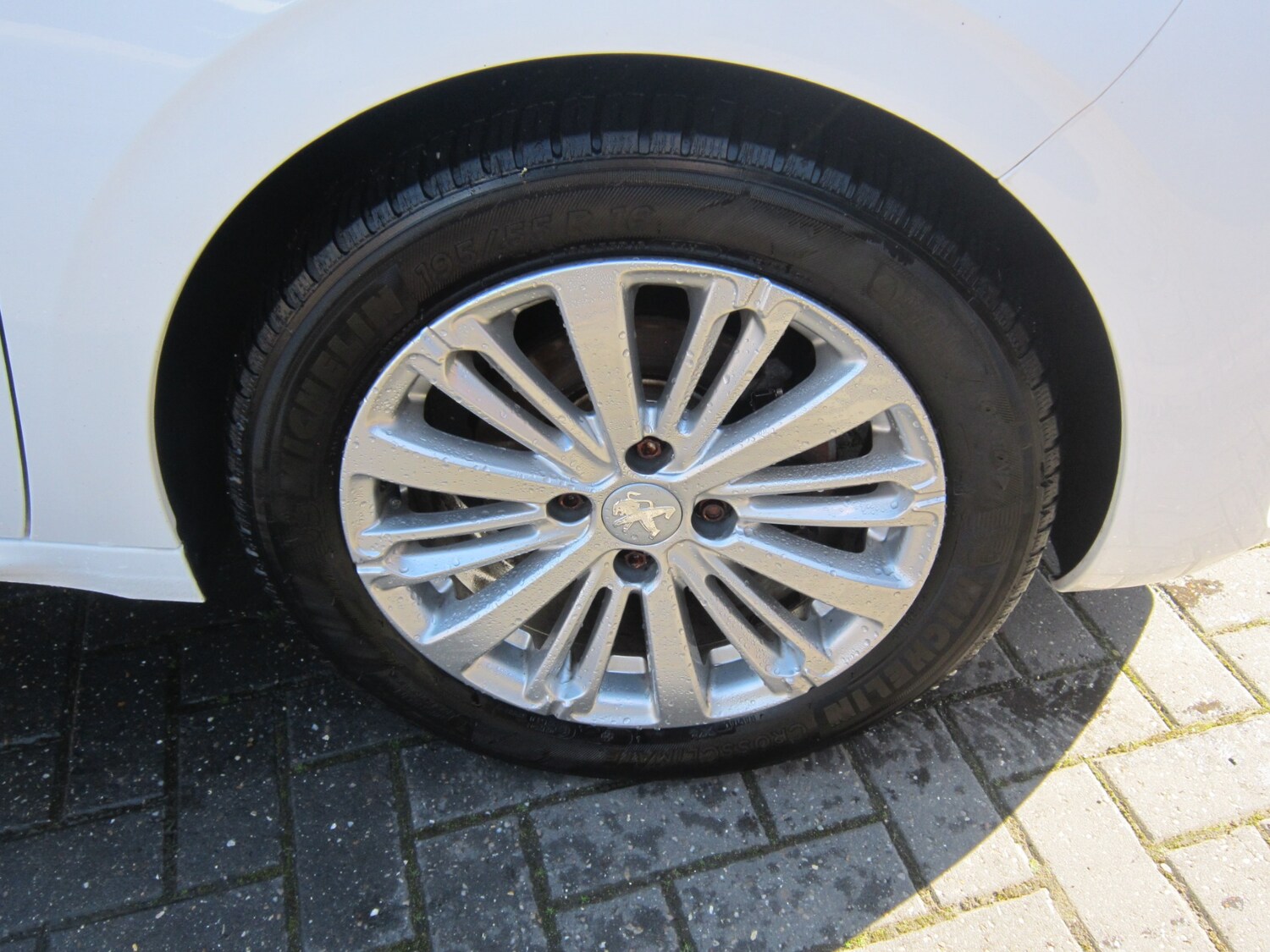 Used Peugeot 208 2018 for sale - 77932327: Photo 12