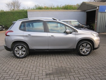 Used Peugeot 2008 2018 for sale - 77434937: Photo