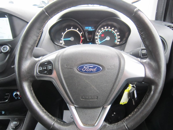 Used Ford Transit Courier 2018 for sale - 76208642: Photo 17