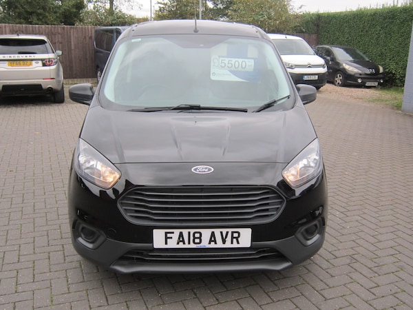 Used Ford Transit Courier 2018 for sale - 76208642: Photo 2