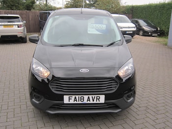 Used Ford Transit Courier 2018 for sale - 76208642: Photo 2