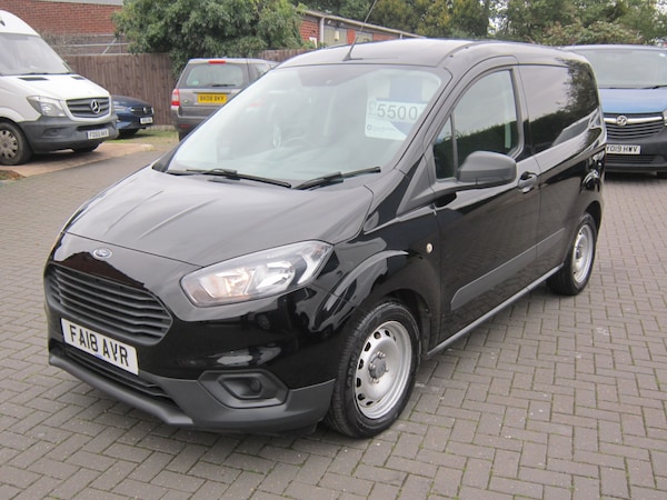 Used Ford Transit Courier 2018 for sale - 76208642: Photo 3