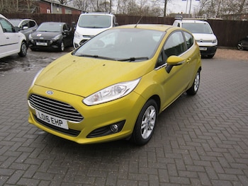 Used Ford Fiesta 2016 for sale - 77617875: Photo