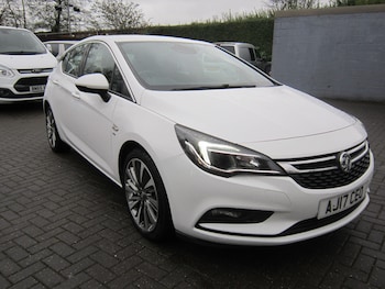 Used Vauxhall Astra 2017 for sale - 76763515: Photo