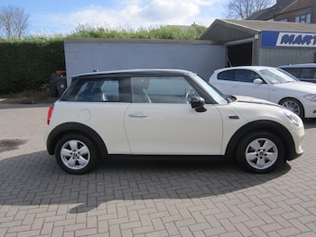 Used MINI Hatch 2018 for sale - 79404156: Photo