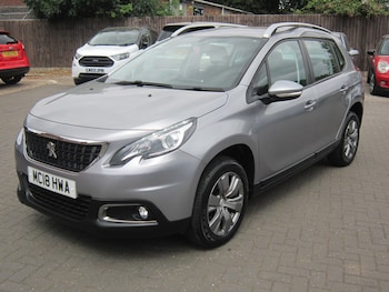 Used Peugeot 2008 2018 for sale - 79285217: Photo