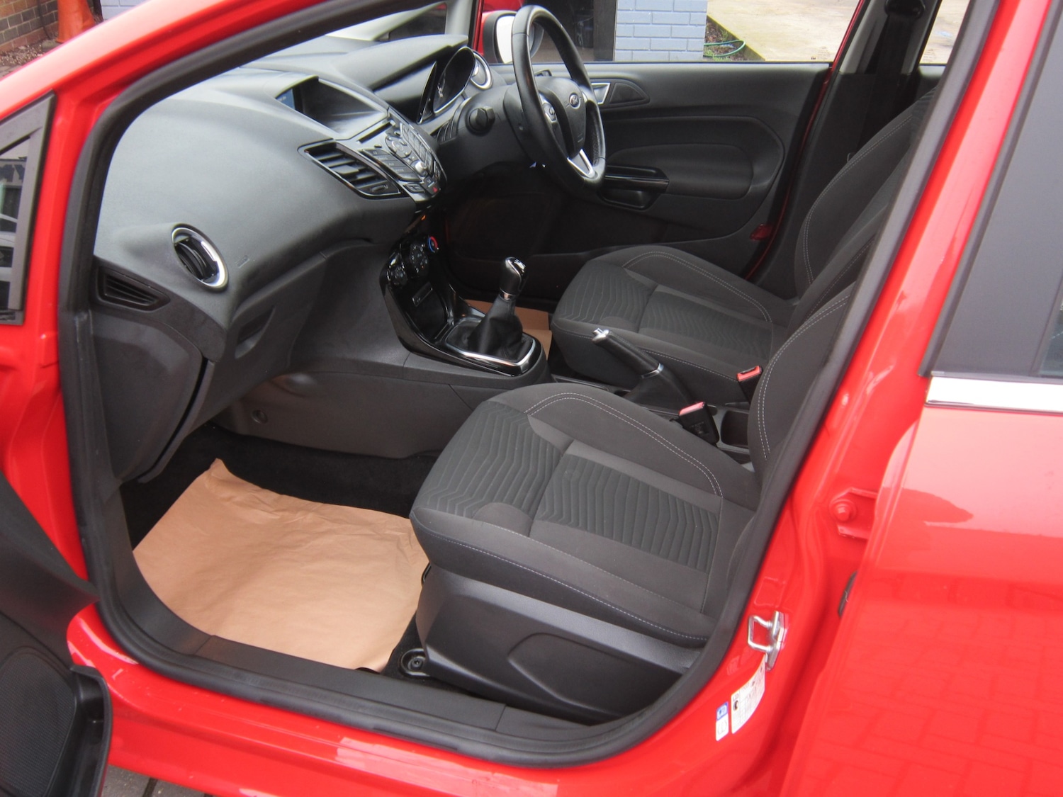 Used Ford Fiesta 2017 for sale - 77326170: Photo 17