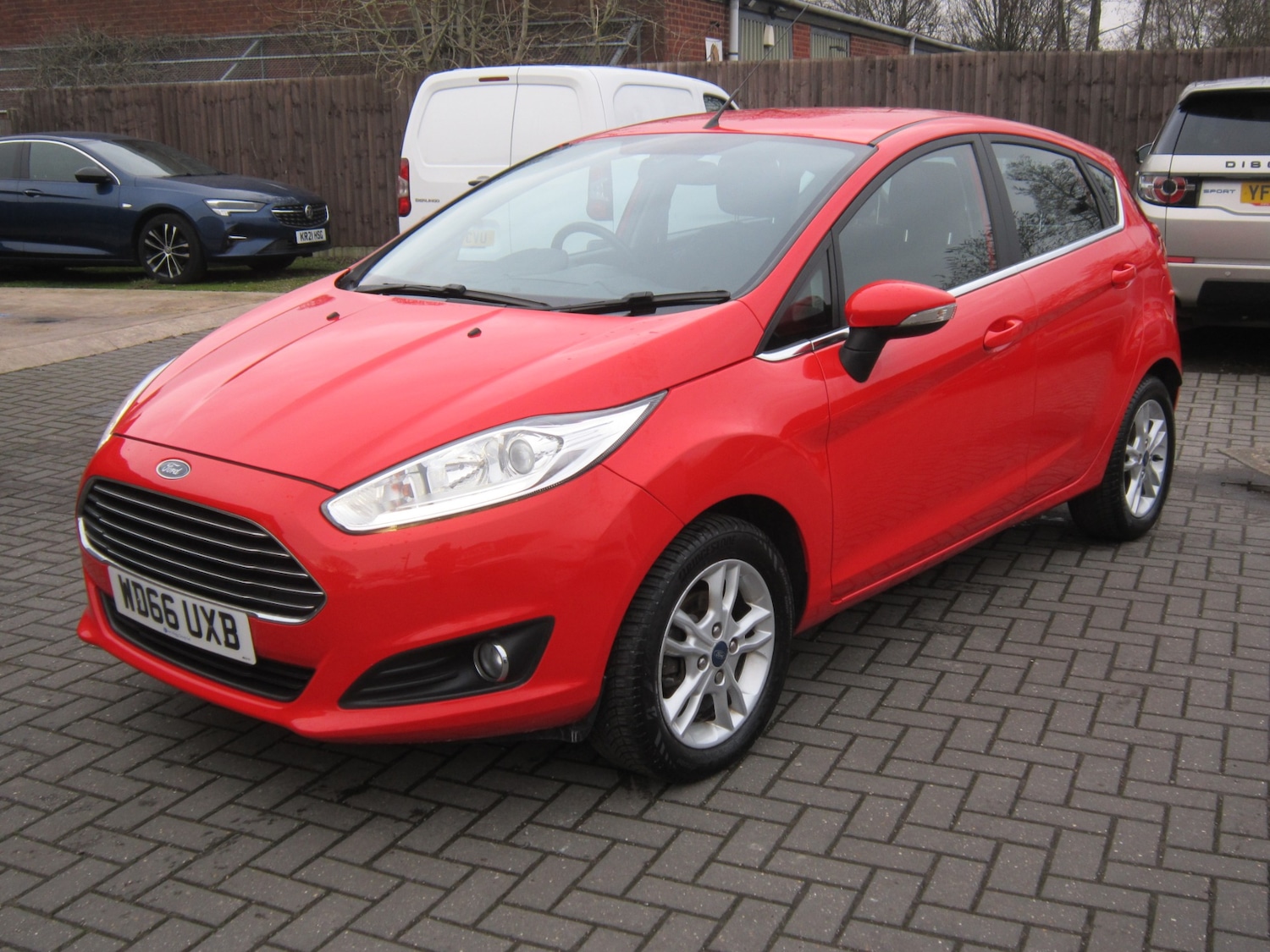 Used Ford Fiesta 2017 for sale - 77326170: Photo 3