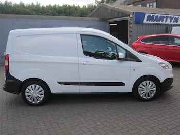 Used Ford Transit Courier 2015 for sale - 79379210: Photo