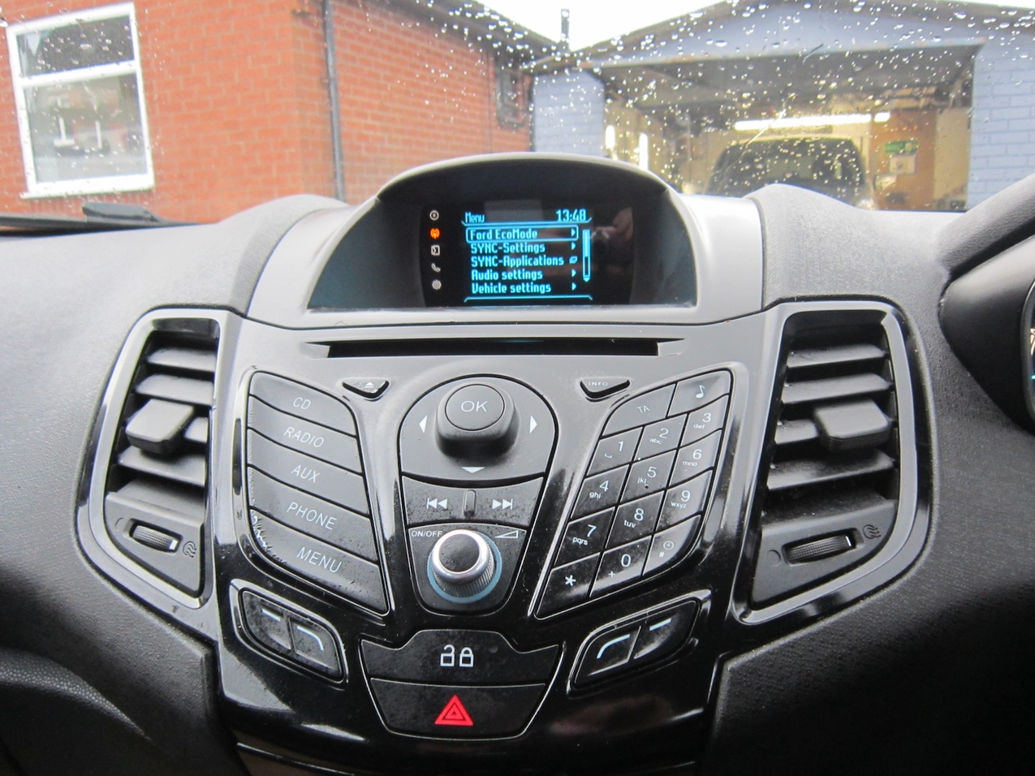 Used Ford Fiesta 2015 for sale - 77168626: Photo 24