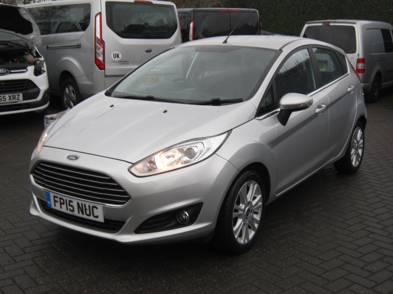Used Ford Fiesta 2015 for sale - 77168626: Photo 3