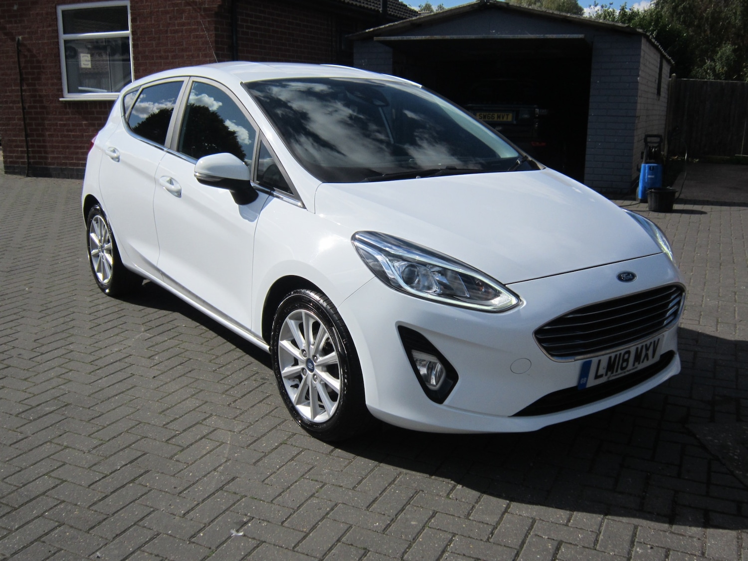 Used Ford Fiesta 2018 for sale - 76065367: Photo 1