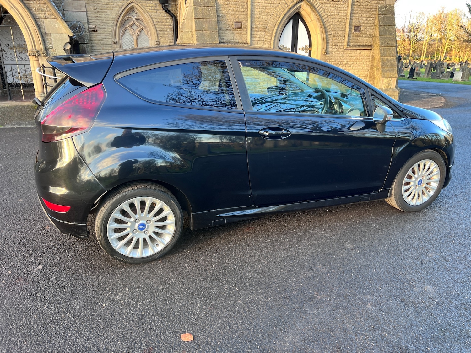 Used Ford Fiesta 2011 for sale - 77225399: Photo 14
