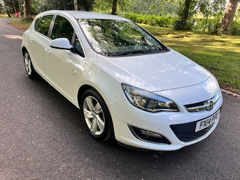 Vauxhall - Astra
