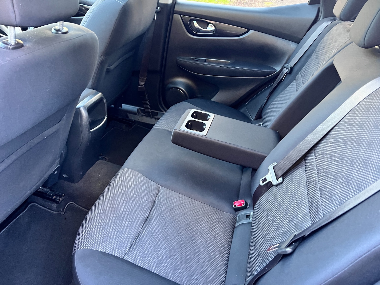 Used Nissan Qashqai 2015 for sale - 76920059: Photo 18